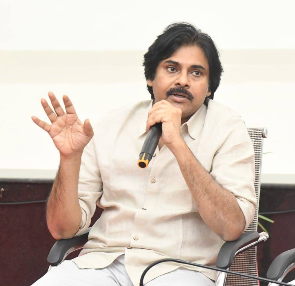 pawan kalyan  పవన్ తాపత్రయమే కానీ.. 