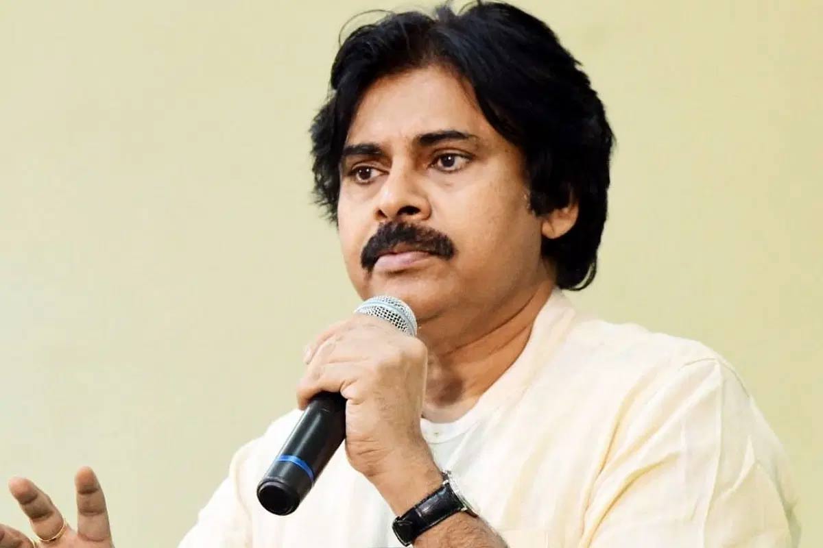 pawan kalyan  మళ్ళీ దర్శకులకి పవన్ మొండి చెయ్యి 