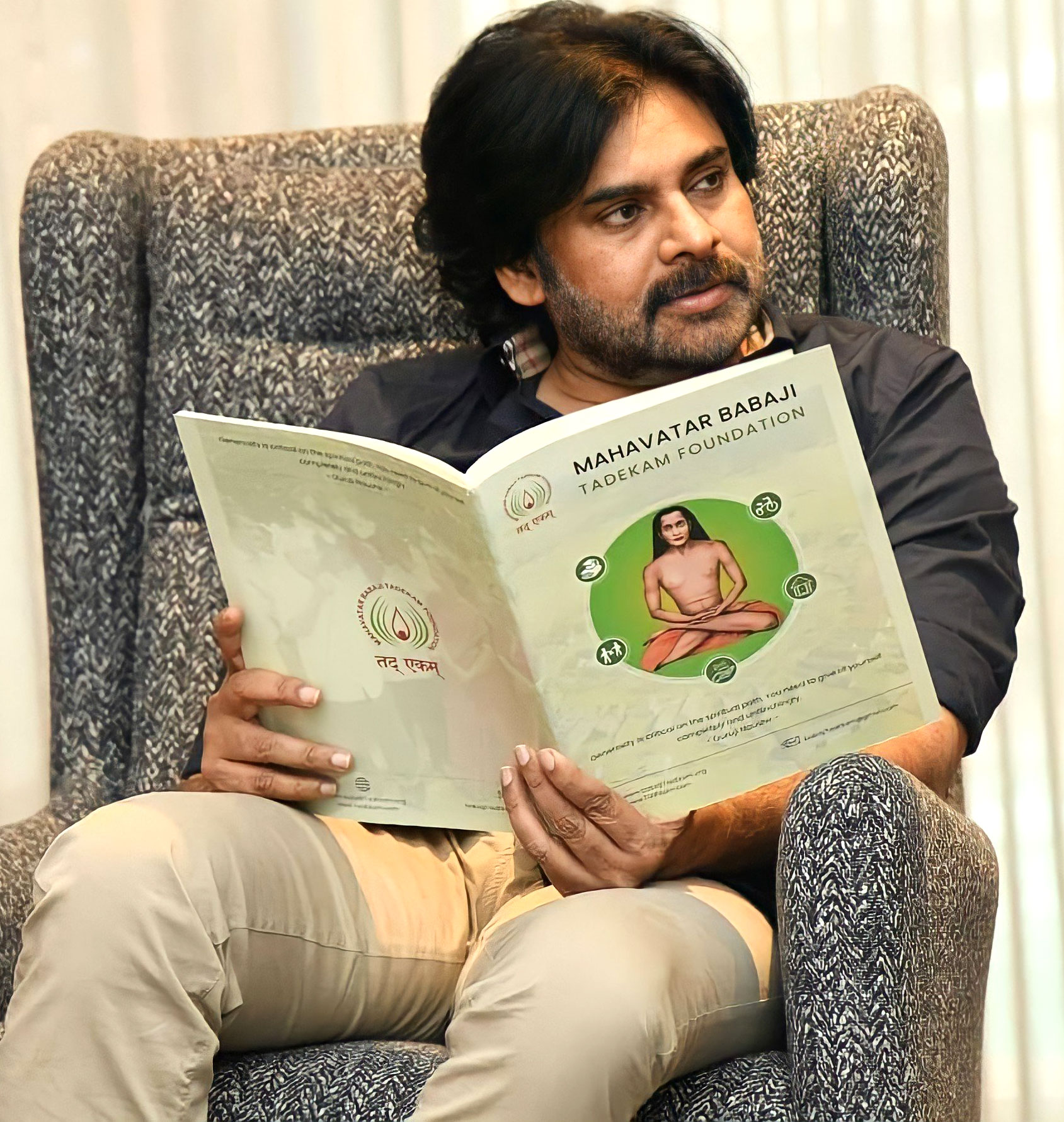 janasenani pawan kalyan about tadekam foundation,janasena party president pawan kalyam appreciates tadekam foundation services,tadekam foundation trust members with pawan kalyan  పవన్ కళ్యాణ్ కి ఇలాంటివి ఎంత ఇంట్రెస్టో 