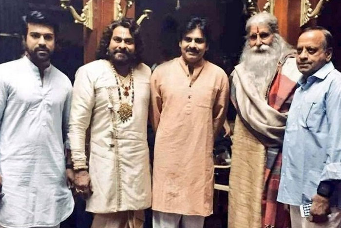 pawan kalyan,chiranjeevi,amitabh bachhan,sye raa,sets  వైరల్‌ అవుతోన్న సైరా పిక్‌! 