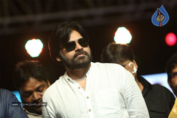 pawan kalyan,mass raja raviteja,nela ticket,naa peru surya,film events  పవన్ లో ఈ యాంగిల్ ఎవరైనా ఊహించారా?