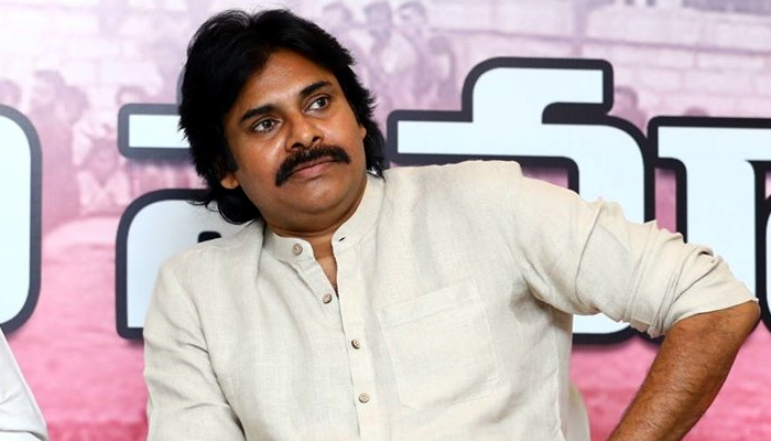 pawan,pawan kalyan,confusion,two directors,pink remake  ఎవరికేం చెప్పాలో పవన్‌కు దిక్కుతోచట్లేదట!