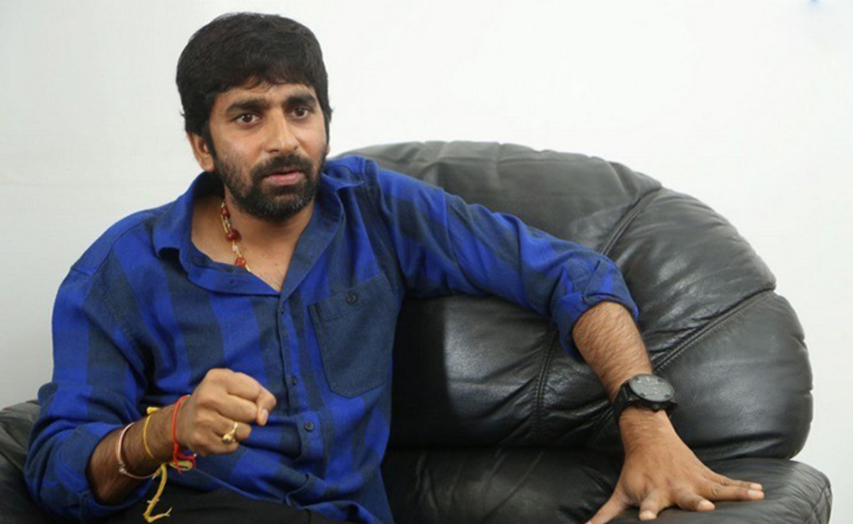 ravi teja,gopichand malineni,vakeel saab,venu sri ram  క్రాక్ దర్శకుడితో పవన్ సినిమా.. నిజమేనా..?