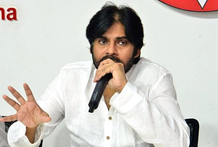 pawan kalyan,janasena party,announce,candidates,march 14  వేగంగా పావులు కదుపుతున్న జనసేనాని! 