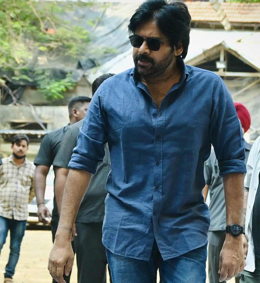 pawan kalyan,og  ఫుల్ స్వింగ్ లో పవన్ కళ్యాణ్ OG 