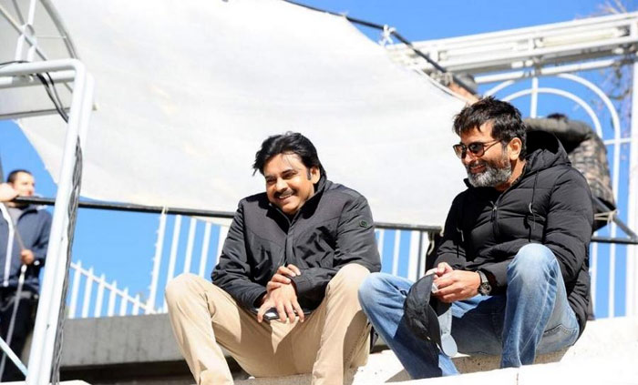 pawan kalyan,trivikram srinivas,pspk25  అవునా... పవన్‌ 25వ చిత్రంలో ఇలా జరుగుతోందా?