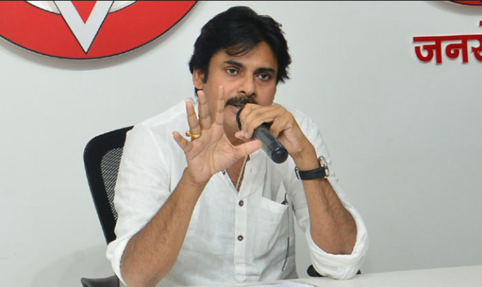 pawan kalyan,modi,politics,ycp,jagan  పవన్ కి బలముంటే కదా బలహీనమవ్వడానికి ?