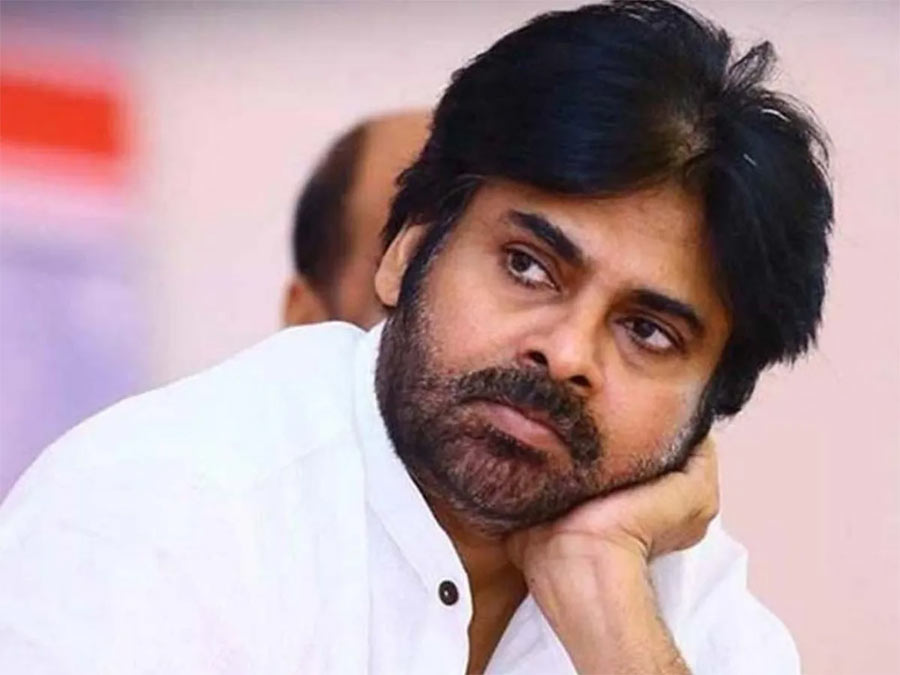 pawan kalyan,corona positive,negative,corona virus,lungs infection,pawan,home quarantine  పవన్ కి నెగెటివ్.. అయినా హోమ్ క్వారంటైన్