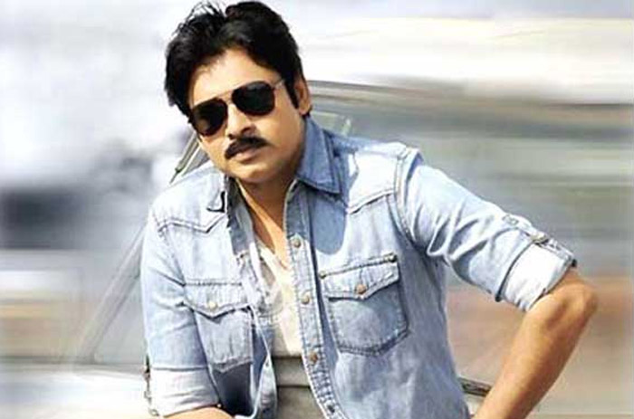 pawan kalyan,warning,trivikram srinivas,comedian  మరో కమెడియన్ కి పవన్ కళ్యాణ్ వార్నింగ్..!