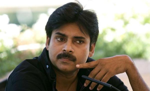 pawankalyan,pawanijam,sreekanth,books,chiranjeevi  పవన్ రెండు లక్షల పుస్తకాలను చదివాడా! 