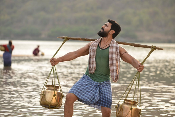 ram charan,rangasthalam,politics,sukumar,dsp  రంగస్థలంలో కూడా రాజకీయాలే..!