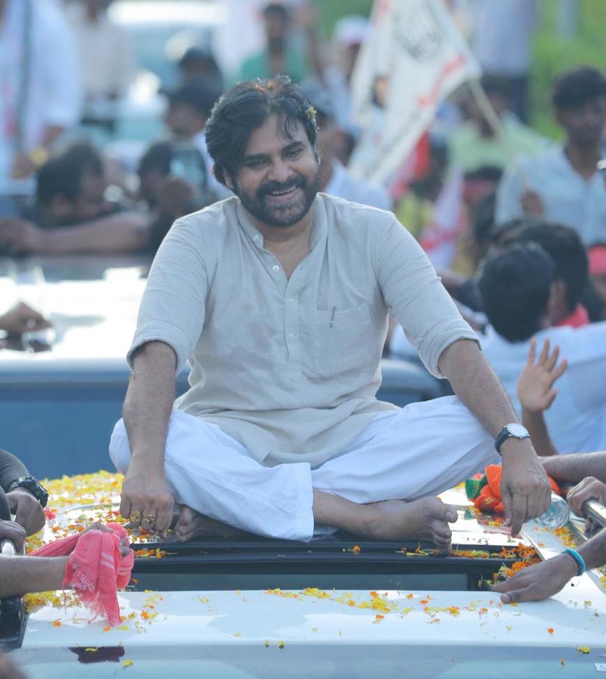 pawan kalyan  రాజకీయం రాజకీయమే.. సినిమా సినిమానే !