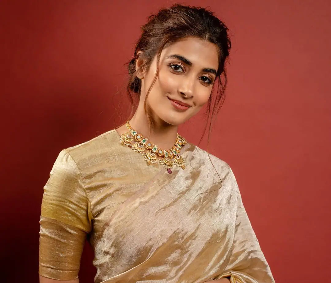 pooja hegde,pooja hegde manager  పూజ సర్జరీ, మేనేజర్ క్లారిటీ