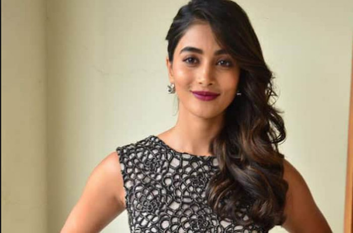 pooja hegde,bellamkonda srinivas,movie,remuneration,hike  డిమాండ్ ఉన్నప్పుడేగా పెంచేది..!