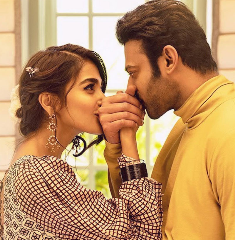 prabhas,pooja hegde,radha krishna,radhe shyam  ఇంత జరుగుతున్నా రాధే శ్యామ్ అలికిడేది