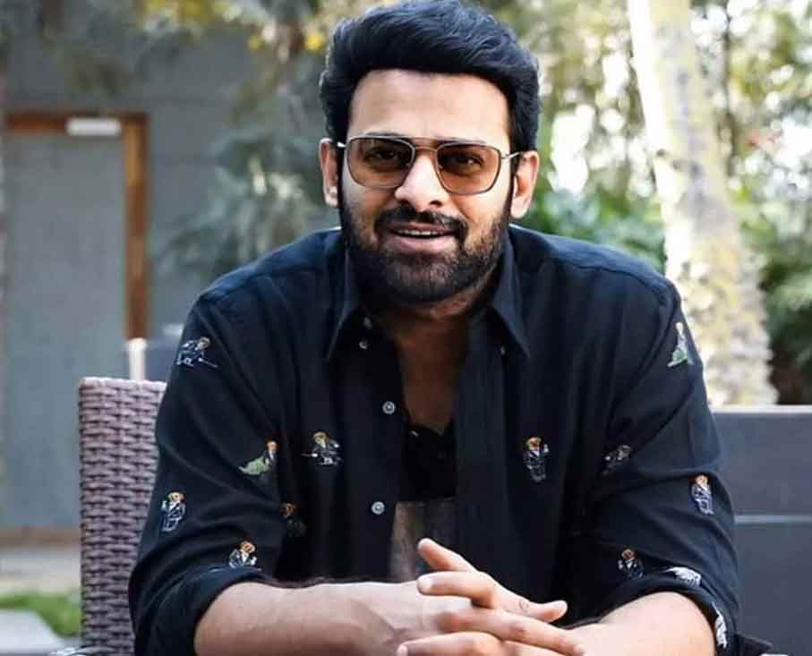 prabhas  ముంబై కి ప్రభాస్ 