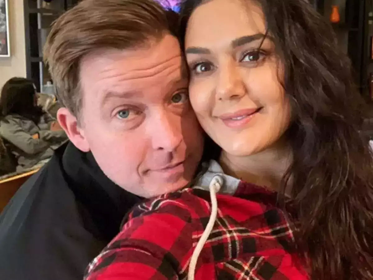 preity zinta,twins,surrogacy,bollywood actress preity zinta  కవల పిల్లలకు తల్లయిన బాలీవుడ్ హీరోయిన్