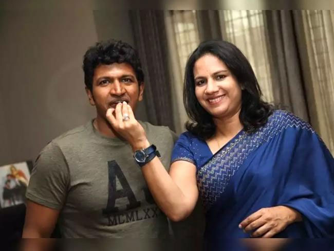 puneet rajkumar,wife ashwini first post,husband puneeth death,ashwini wrote an emotional post,puneeth fans  భర్త మరణం తర్వాత పునీత్ భార్య ఫస్ట్ పోస్ట్