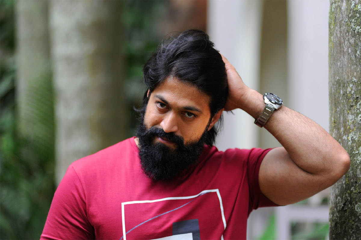 puri yash combination movie  కెజిఎఫ్ స్టార్ తో పూరి సినిమా?