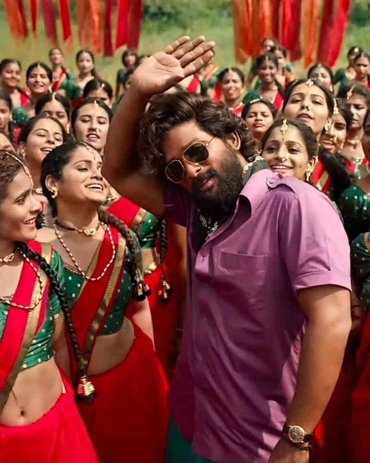 allu arjun - pushpa,rashmika mandanna,allu arjun,pushpa movie,sukumar pushpa,fahad fasil,pushpa pan india film,bunny-sukku combo,allu arjun-sukumar combo,rashmika-allu arjun combo,fahad villain in pushpa,pushpa raj,allu arjun dance from pushpa  పుష్ప నుండి మరో లీక్