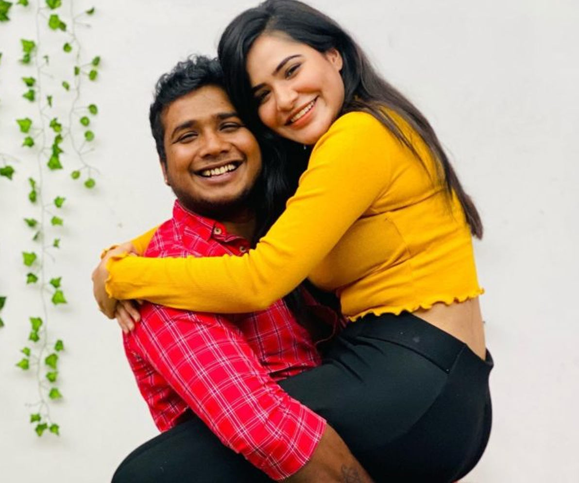 singer rahul sipligunj,relationship,ashu reddy,punarnavi  రాహుల్ - అషు కన్ఫర్మ్ చేసినట్లేనా?