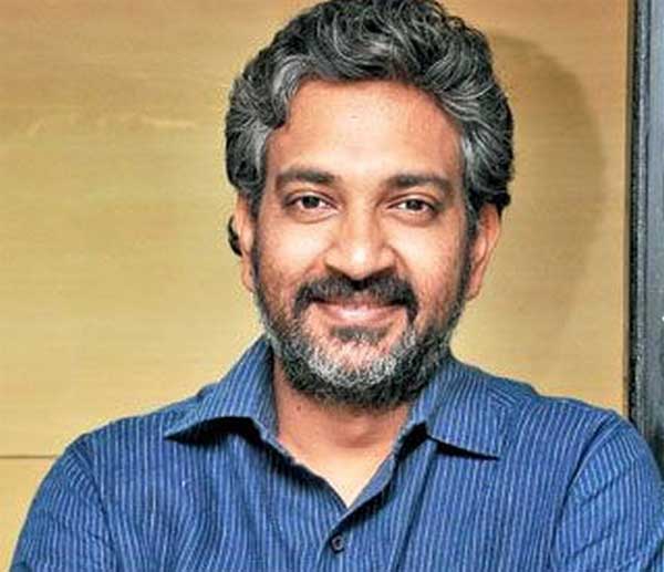 rajamouli,bahubali movie,may 31st trailar release  ఆలస్యం అవుతోందని ప్రకటించిన రాజమౌళి!