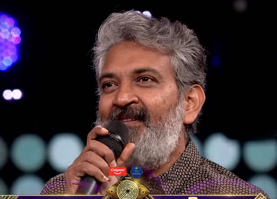 rajamouli,bigg boss,bigg boss telugu,bigg boss 5 grand finale,funny comments,bigg boss grand finale stage  S.S రాజమౌళిలో SS అంటే..