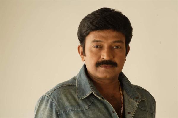 rajasekhar,gaddam gang,chiranjeevi,villain characters  రాజశేఖర్‌ కూడా మారిపోతున్నాడు!