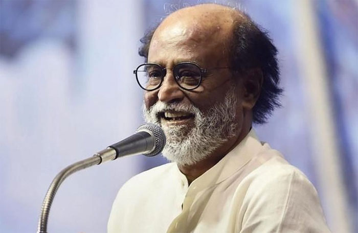 rajinikanth,decision,controversy,politics  రజనీ ముందు చూపు.. విమర్శల జోరు! 