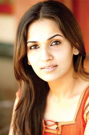 rajinikanth,soundarya rajinikanth,rajinikanth daughter,divorce,dhanush  మళ్లీ మొదటికొచ్చిన రజినీకాంత్ కూతురు..!