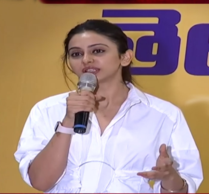 rakul preet singh,sri reddy,madhavi latha,counter  శ్రీరెడ్డి - మాధవీలతలకు రకుల్ క్లాస్!