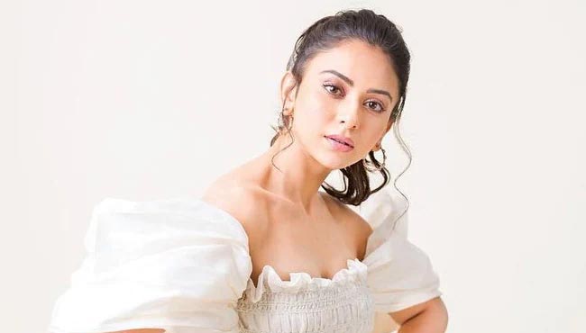 rakul preet singh,rakul started crying,theatres open,akshay kumar,bell bottom movie  రకుల్ ఎందుకంతలా ఏడ్చింది