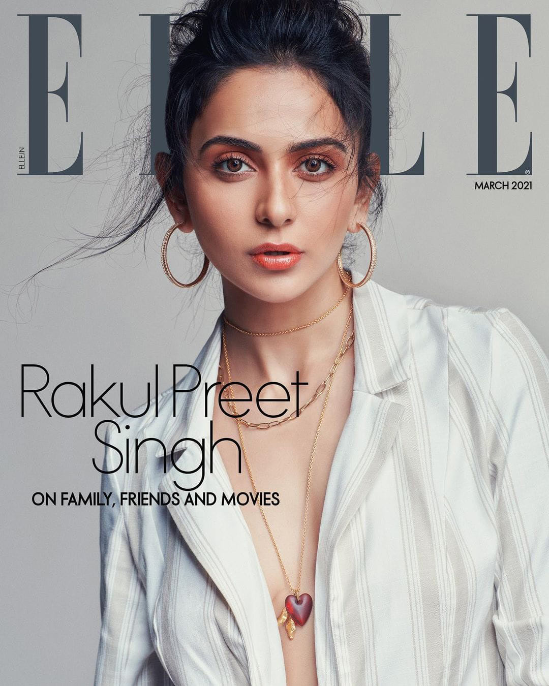 rakul preet singh,latest photoshoot,jewelry ad,rakul,rakul preeth photos,rakul preet singh stills,rakul latest pics  బటన్ లెస్ టాప్ లో రకుల్