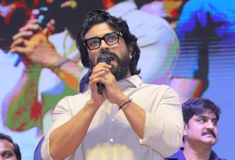 ram charan on fans death  చాలా బాధగా ఉంది: ఫ్యాన్స్ మృతిపై చరణ్