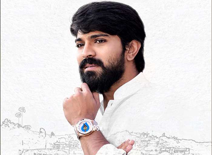 ram charan,director sukumar,rangasthalam 1985,chiranjeevi,sye raa narasimha reddy  రామ్‌ చరణ్‌.. ఈ కన్‌ఫ్యూజన్‌ ఏమిటి...?