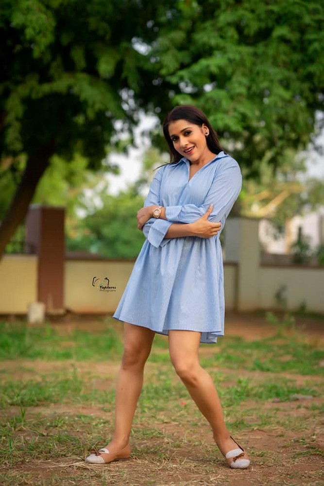 rashmi gautam,rashmi gautam new photos,rashmi gautam new photos viral