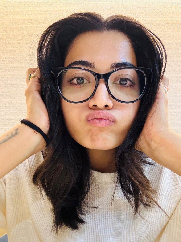 rashmika mandanna  రశ్మికకు యాక్సిడెంట్ 