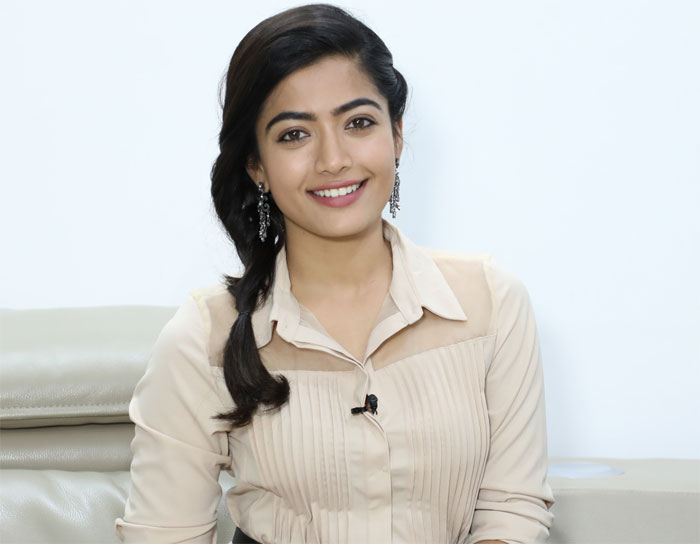 rashmika mandanna,beauty tips,skincare tips  అందంగా ఉండేందుకు రష్మికా టిప్స్!