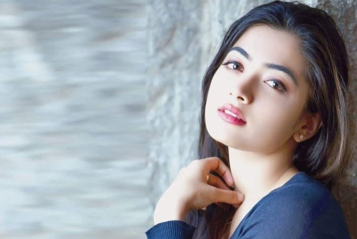 rashmika mandanna,heroine,chalo,geetha govindam,interview,engagement  రష్మిక అన్నీ చెబుతుంది కానీ.. ఆ ఒక్కటే?