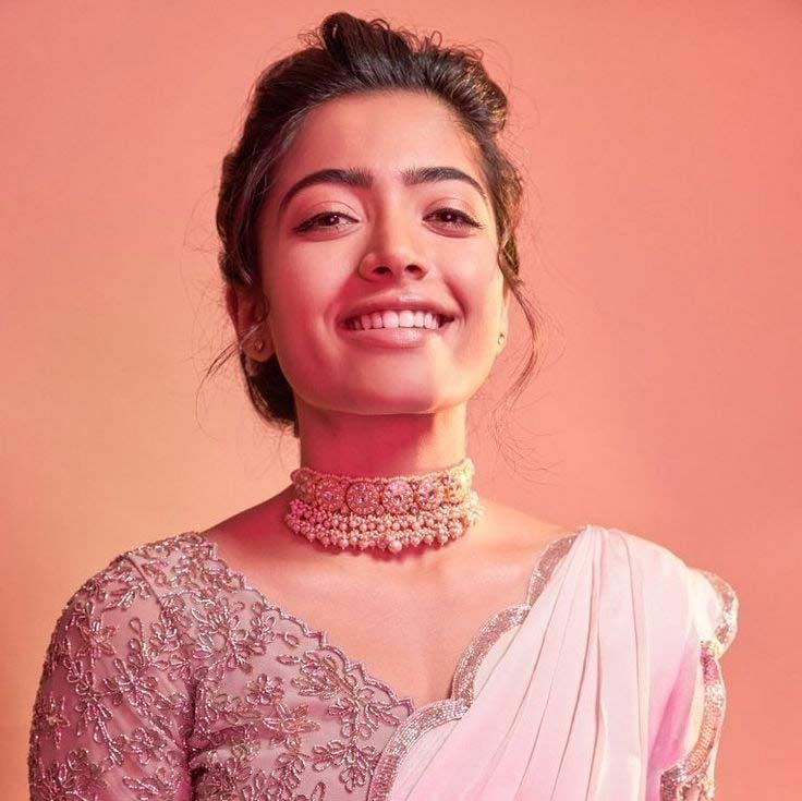 rashmika  పారితోషికం రూమర్స్ పై రియాక్ట్ అయిన రష్మిక