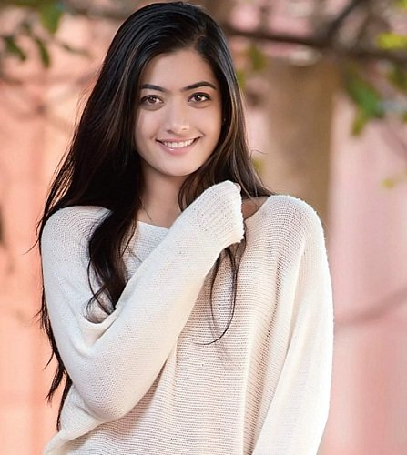 rashmika mandanna,kannada,dhruva saarna,  రష్మిక పాటతో వారి మనోభావాలు దెబ్బతిన్నాయి..