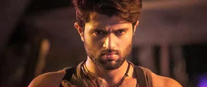 taxiwaala,vijay deverakonda,nota,geetha govindham,release problems  విజయ్ దేవరకొండ.. ఈ మూవీ రిలీజ్ అవుతుందా?