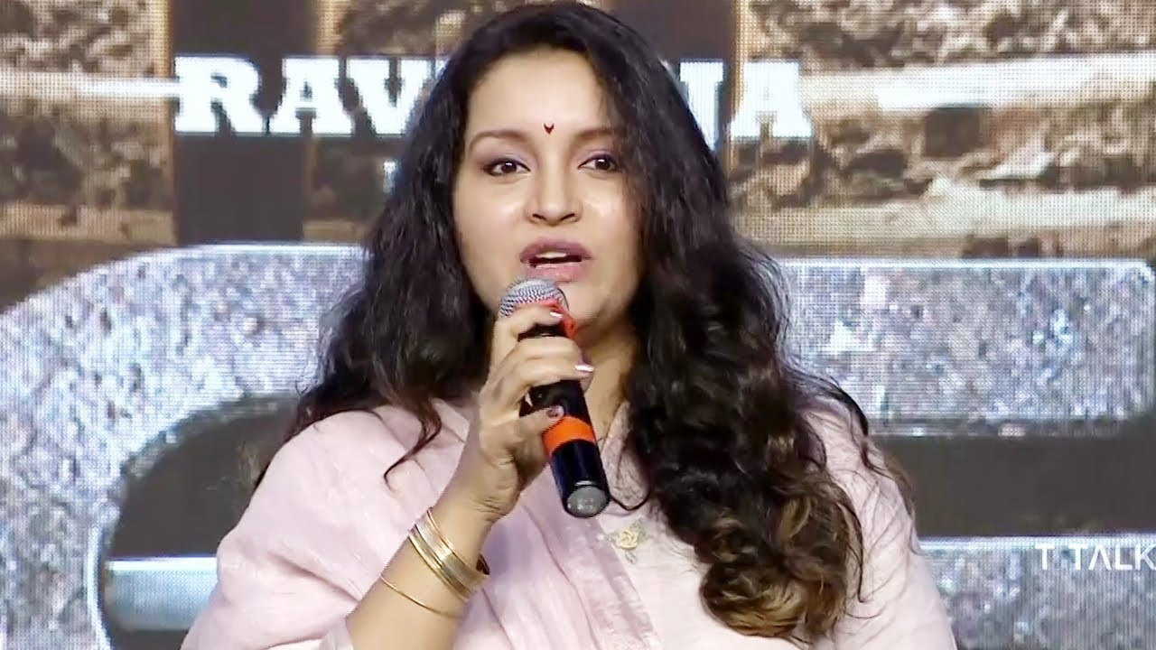 renu desai,tiger nageswara rao,ravi teja  టైగర్ నాగేశ్వరరావు లో రేణు దేశాయ్ కేరెక్టర్ రివీల్డ్ 