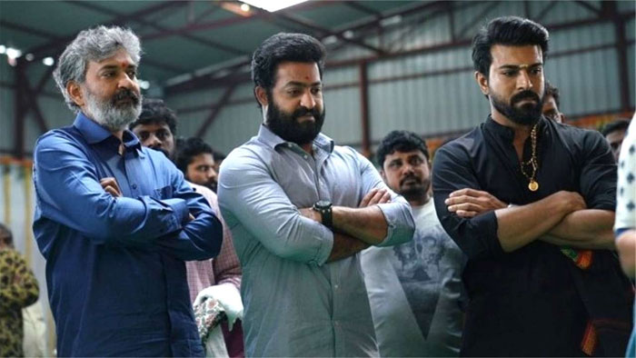 rrr,shooting,bulgaria,latest,update  బల్గేరియాలో ఛేజింగ్ చేస్తున్న ఎన్టీఆర్!