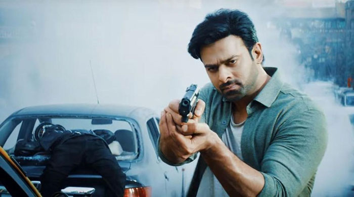 saaho,box office,bollywood,collections,prabhas,north cinema,saaho movie  టాక్ అలా ఉన్నా.. బాలీవుడ్‌ని వణికిస్తున్నాడు