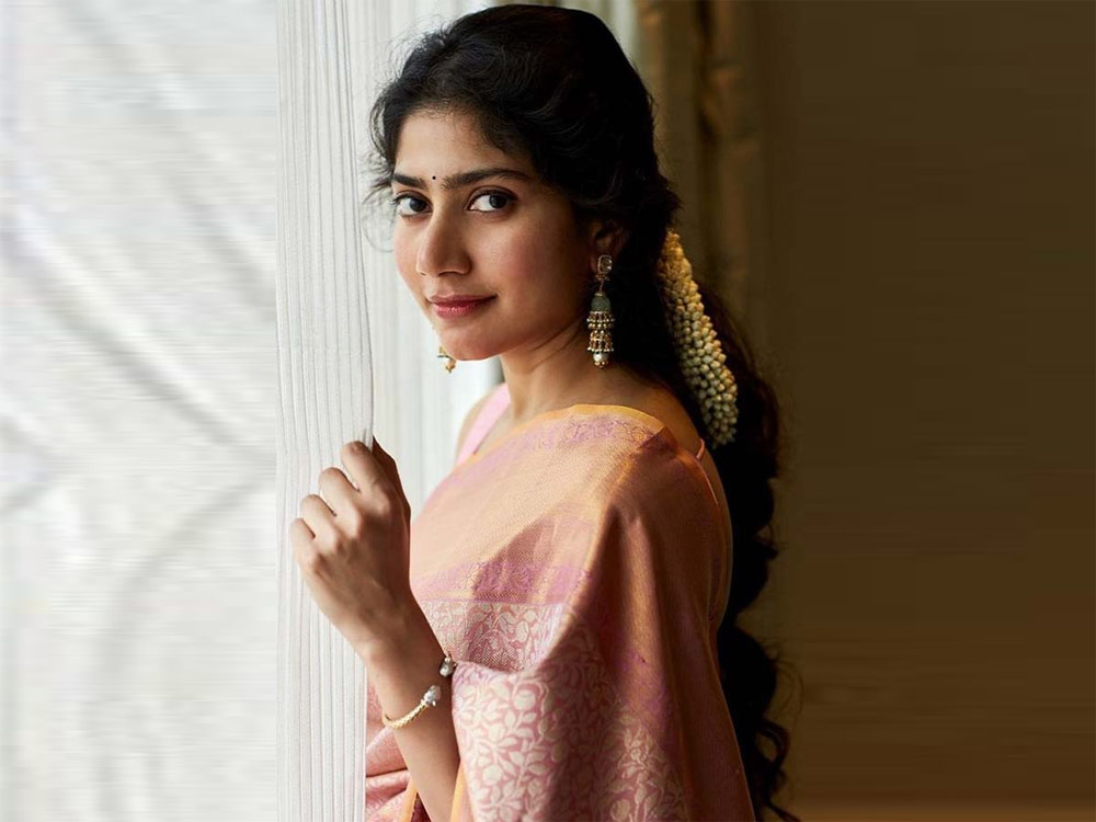 sai pallavi,abhimanya  పదేళ్లుగా అతని ప్రేమలో సాయిపల్లవి!