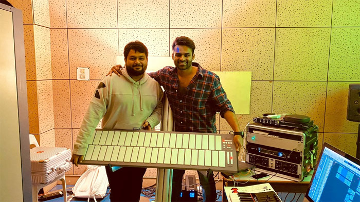 ss thaman,happy,sai tej,surprise gift  తమన్‌కు సాయితేజ్ ఇచ్చిన సర్‌ప్రైజ్ ఇదే!