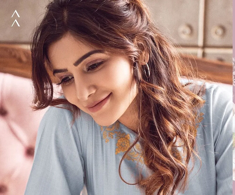 samantha,new year tweet,samantha interesting tweet,shootings,puhspa special song  సమంత ఇంట్రెస్టింగ్ ట్వీట్