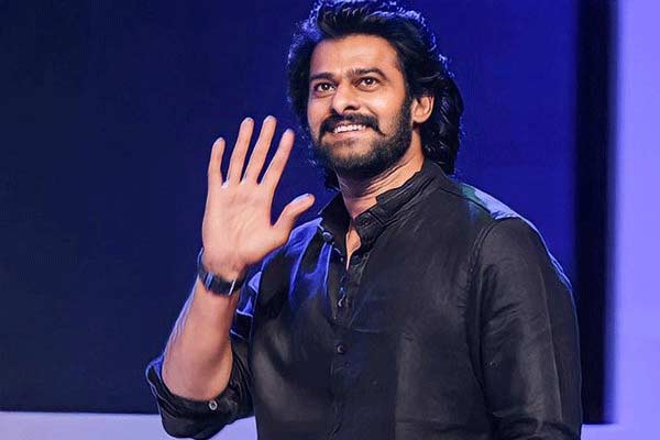 prabhas  నిస్వార్ధంగా ప్రభాస్ సేవ 