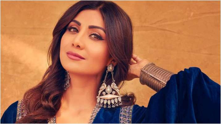 shilpa shetty,super dancer 4 sets,raj kundra arrest  శిల్పా శెట్టి: ఎన్నాళ్లకెన్నాళ్లకు 